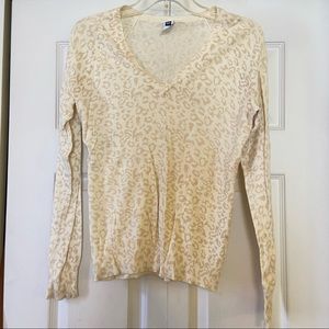 GAP Lightweight V Neck Leopard Print Sweater Size S